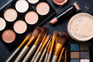 Ya puedes comprar en Internet los productos de maquillaje profesional – Los más vendidos