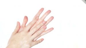 Listado de videos sobre cuidado de las manos para comprar on-line